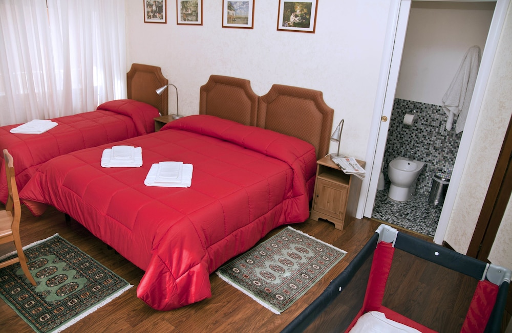 Kosher B&B The Home in Rome