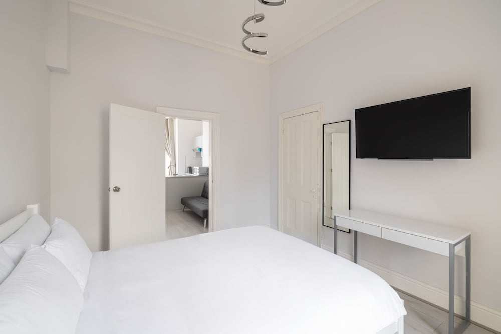 Host Stay Aberdeen Walk Apartment