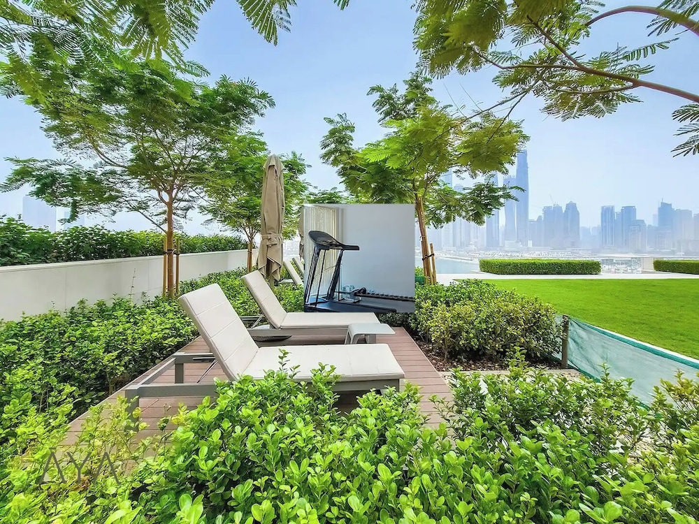 Luxurious 2BR at Sunrise Bay