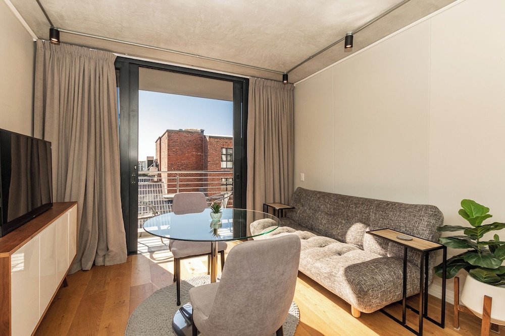 Docklands Deluxe Apartments by ITC Hospitality