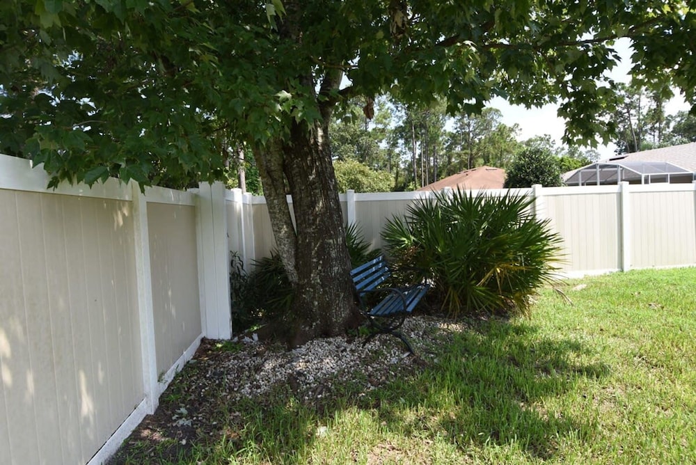 Hidden Oasis Spacious Home With Salt Water Heated Pool Hot Tub Fenced Yard Pets are Welcome
