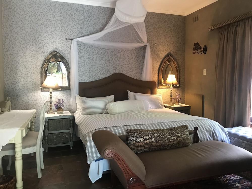 Waterhouse Guest Lodges 202 Lawley Street