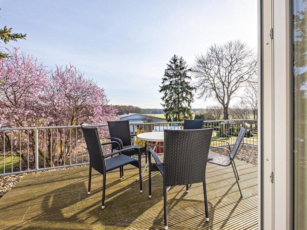 Apartment by Lake Muritz With Marina Views