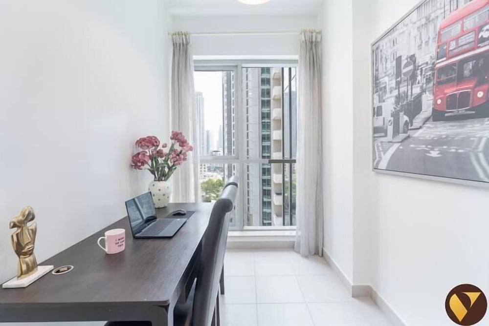 Downtown Balcony With Burj Khalifa View