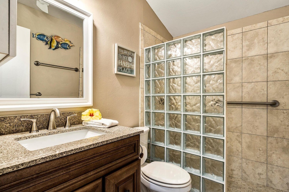 AC - Top Floor Corner Unit - Ocean View- Vrkcv