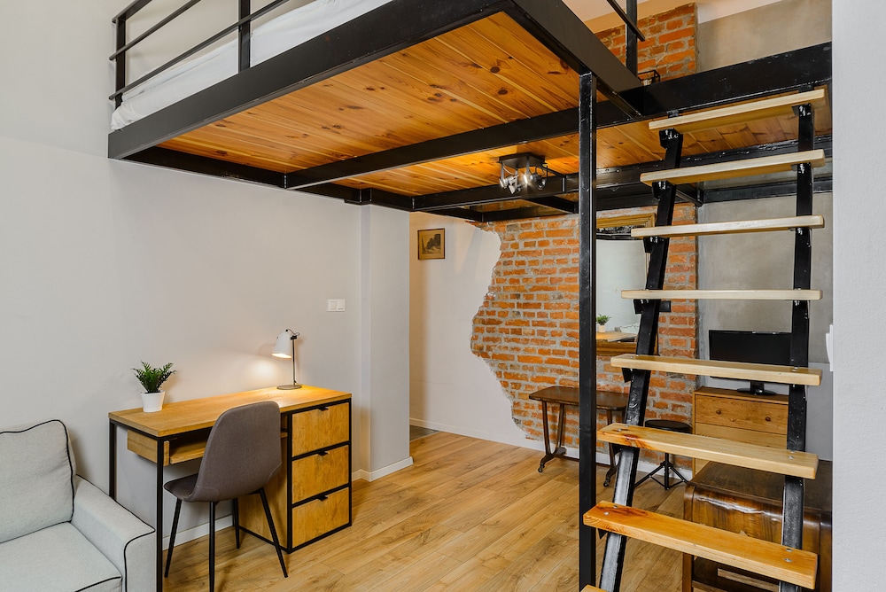ShortStayPoland Brzeska B147 view 3
