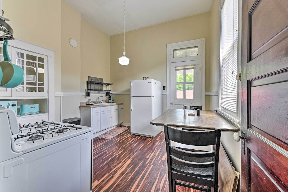 Charming New Orleans Home < 3 Mi to Bourbon St view 5