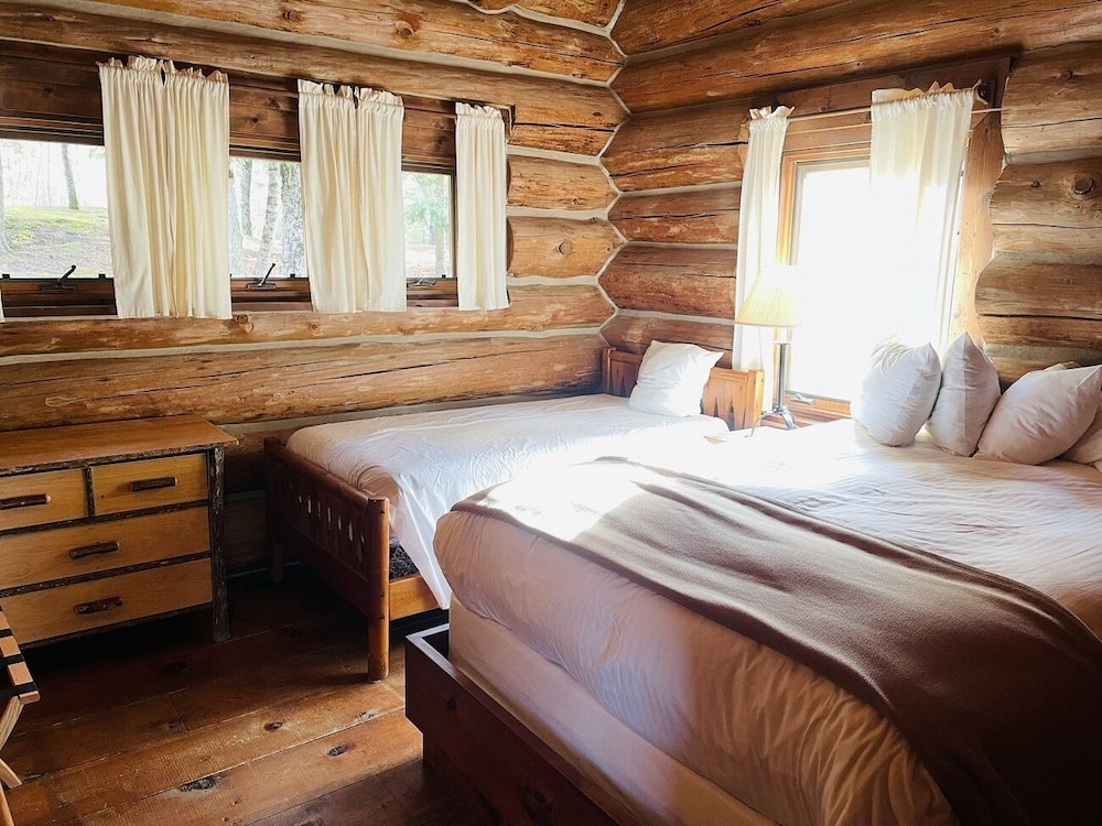 Drummond Island Resort