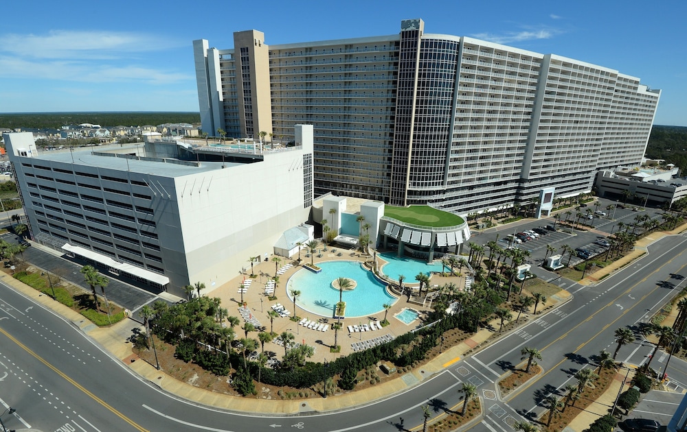 Laketown Wharf 2123 3 Bedroom Condo