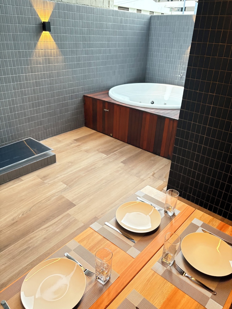 Melhores Flats - Jacuzzi privativa