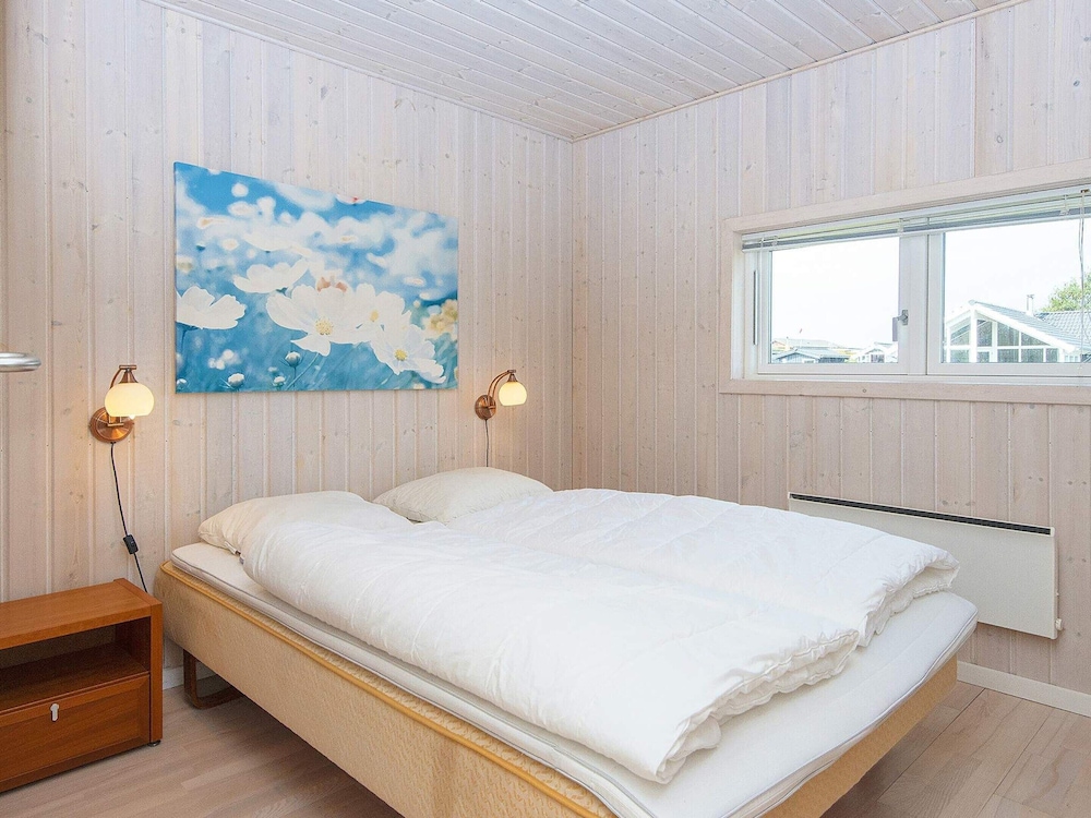 8 Person Holiday Home in Lemvig view 2