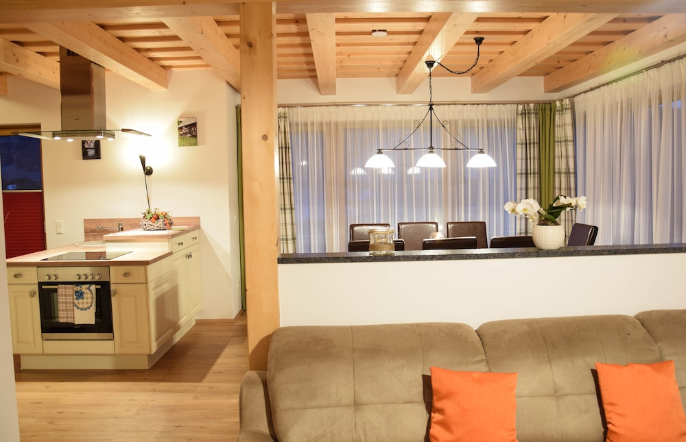 Sonnenchalets Mariapfarr