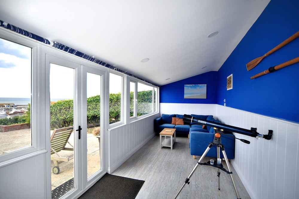 1 Harbour Heights