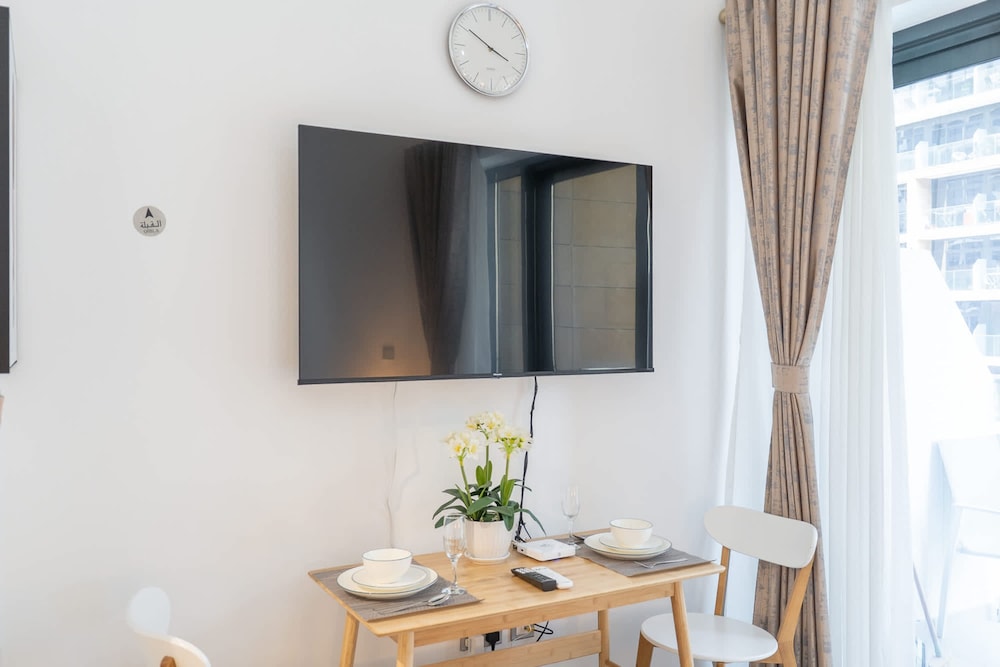 Peaceful Studio in Azizi Riviera 38 With Pool View