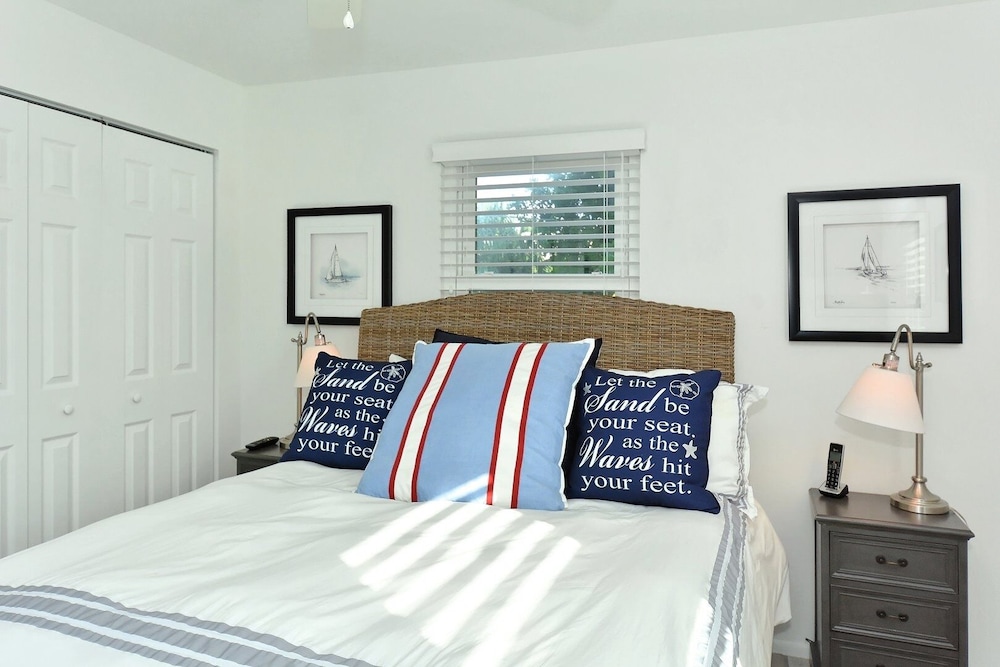Tarpon Pointe 2 Bedroom Home by Redawning