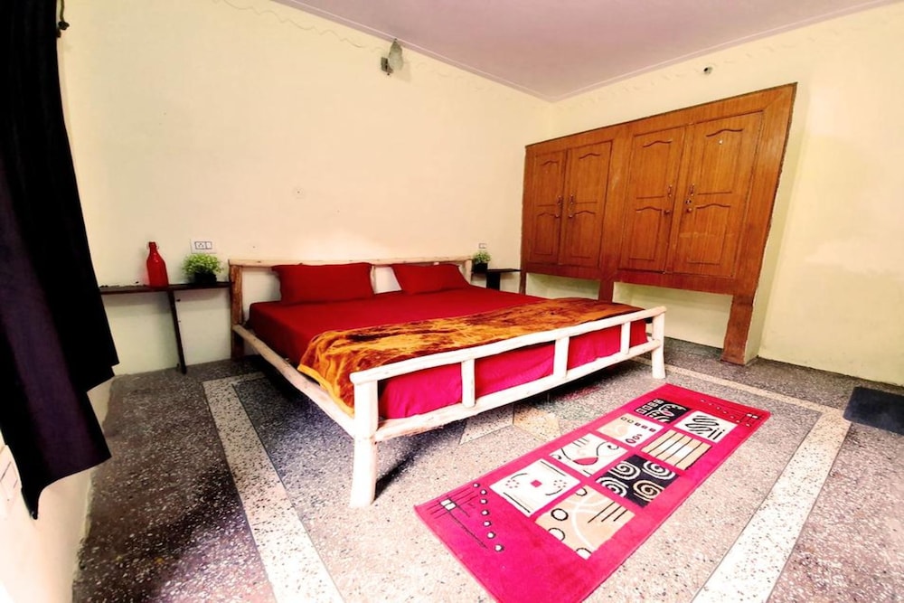 The Hostalgic Jibhi - Hostel view 4