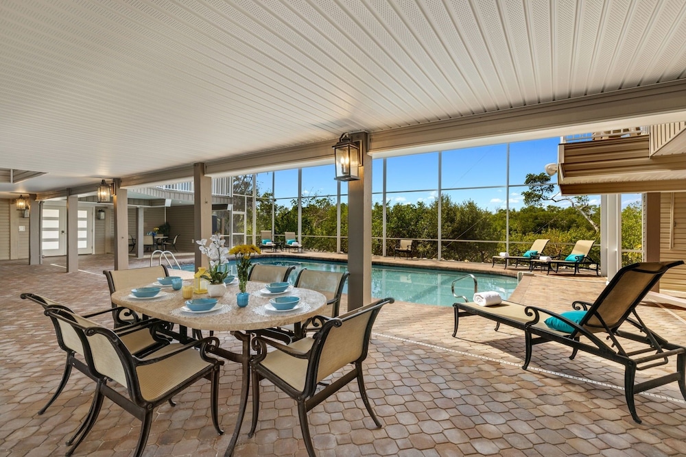 21381 Widgeon Point 6 Bedroom Estate