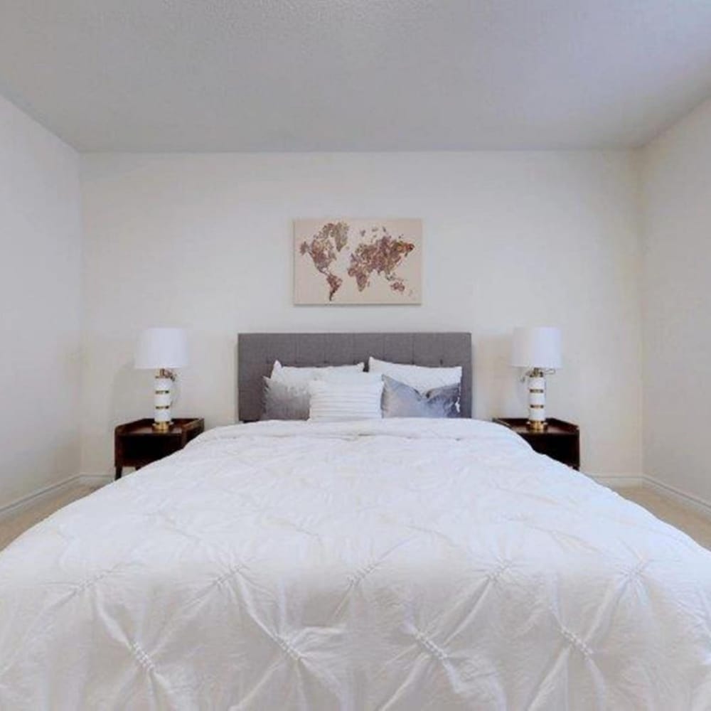 Georgina. New 4 Bedroom House Near Lake Simcoe