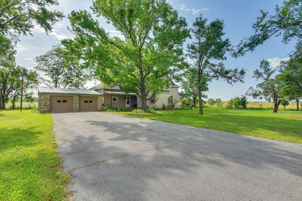 Countryside Retreat w/ Pasture Views in Hominy