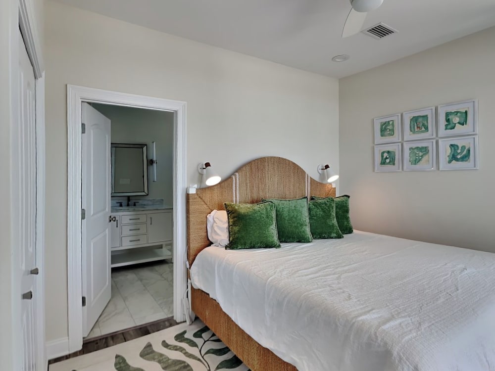 La Bella Luna by Southern Vacation Rentals view 2