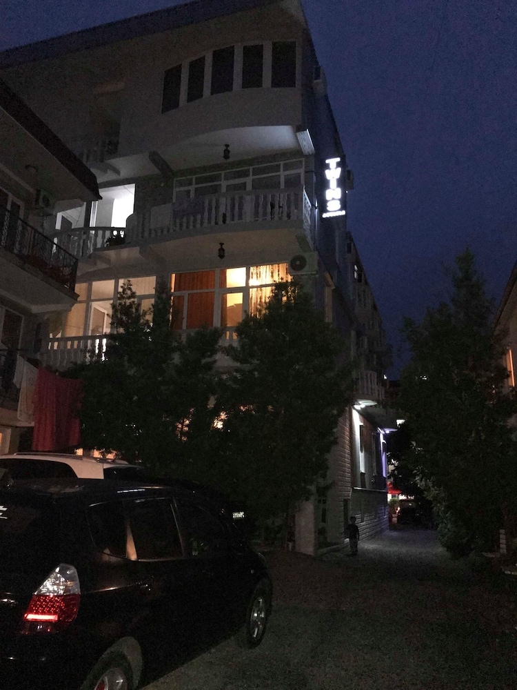 Photo 42