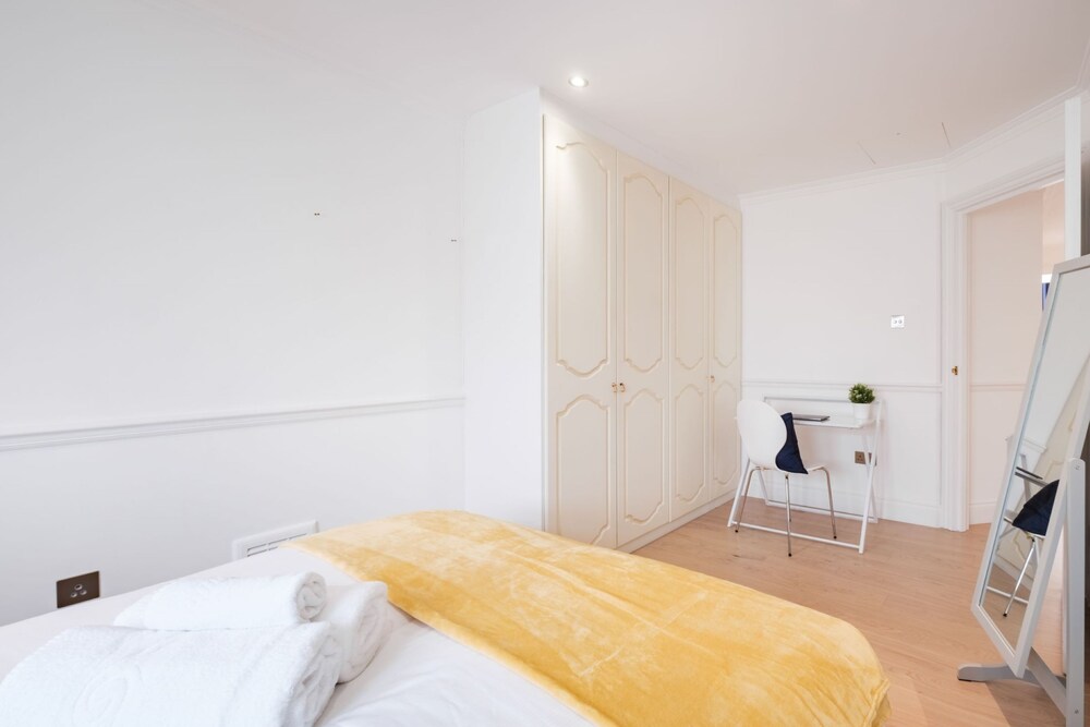 Soho-Fitzrovia 1BR London Apartment