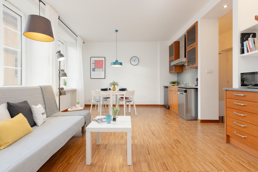Old Town Studio Piwna by Renters view 4