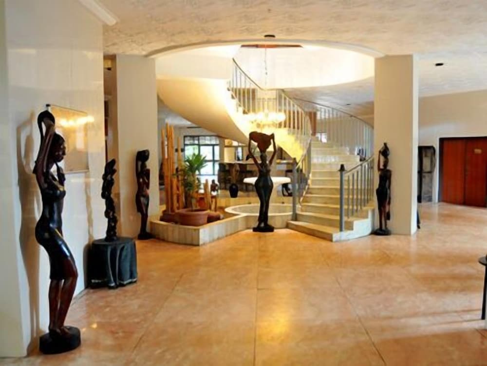 Mariador Palace