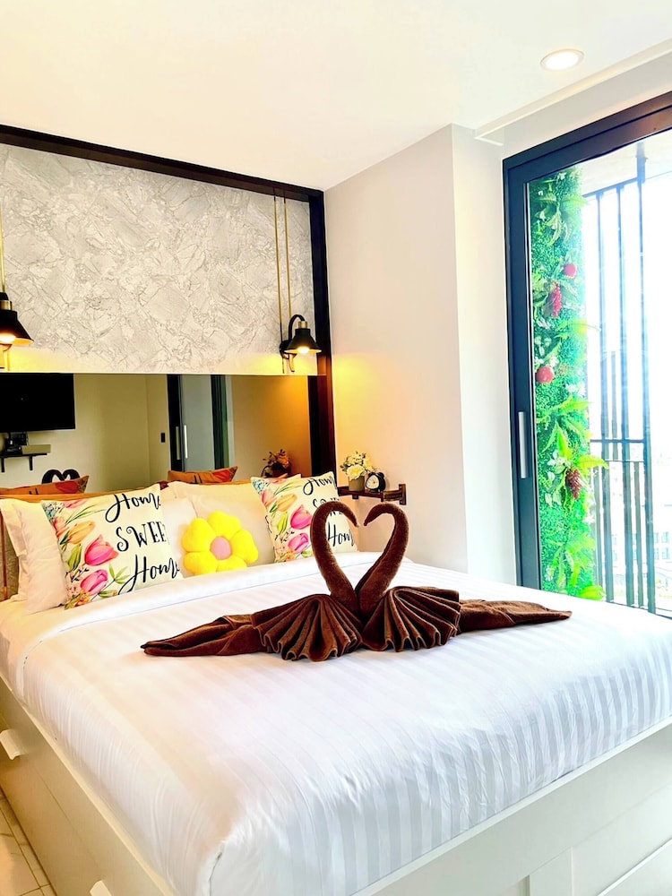 Room-a305 - 1 Bdr Condo With Sea View, A