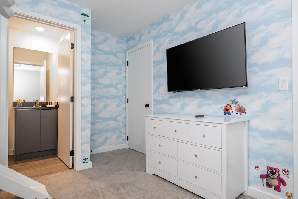 3258 SW - 3 Bedrooms The Hub Paradise