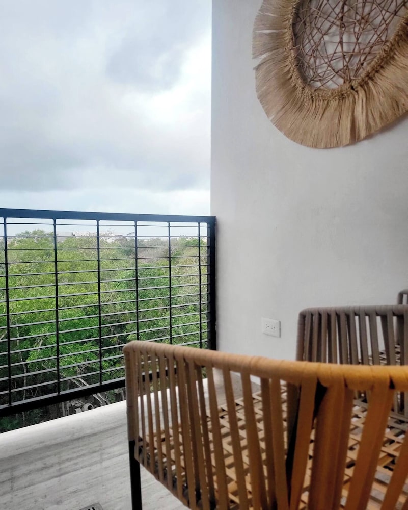 ¡bello Zen PH 2 Terraces for 4 People!