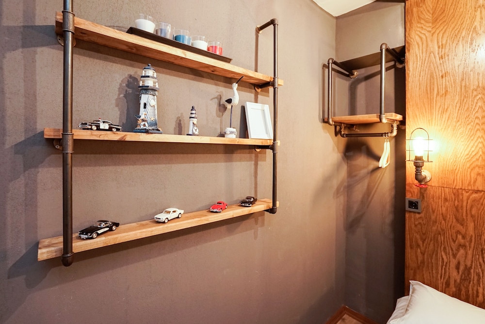 Cube Suitler - Image 66