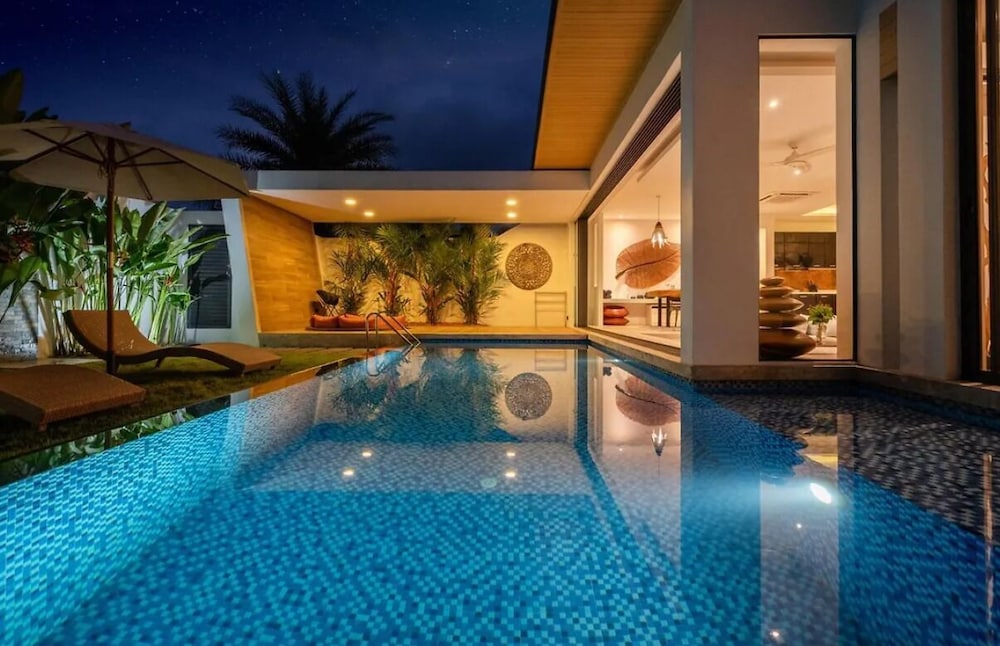 2BR Pool Villa Near the Sea V261