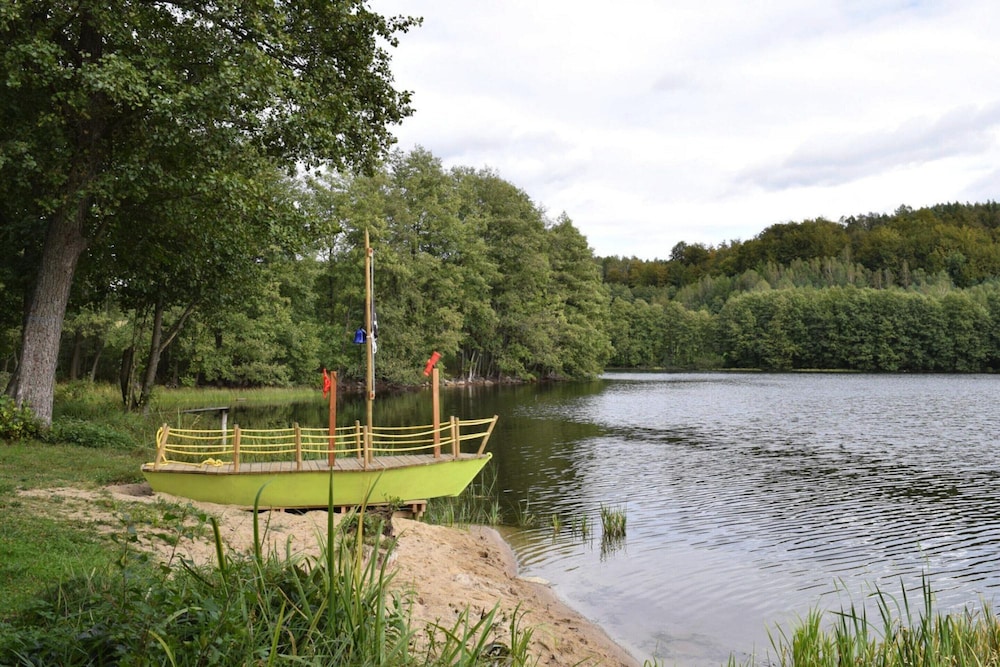 Semi-detached House Directly on the Lake, Stare Czaple view 5
