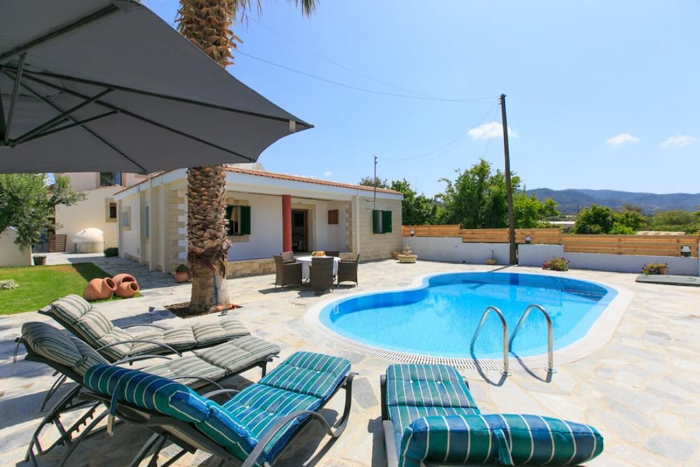Villa Constantinos Large Private Pool Walk to Beach Sea Views A C Wifi Car Not Required - 2220 view 4