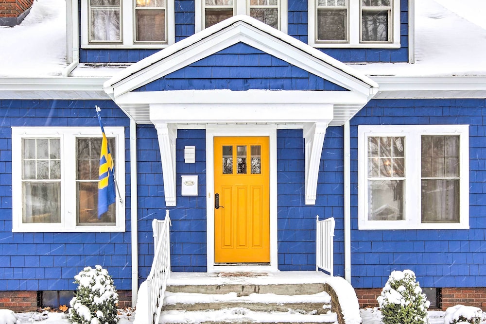 South Bend Home < 1 Mi to Notre Dame!