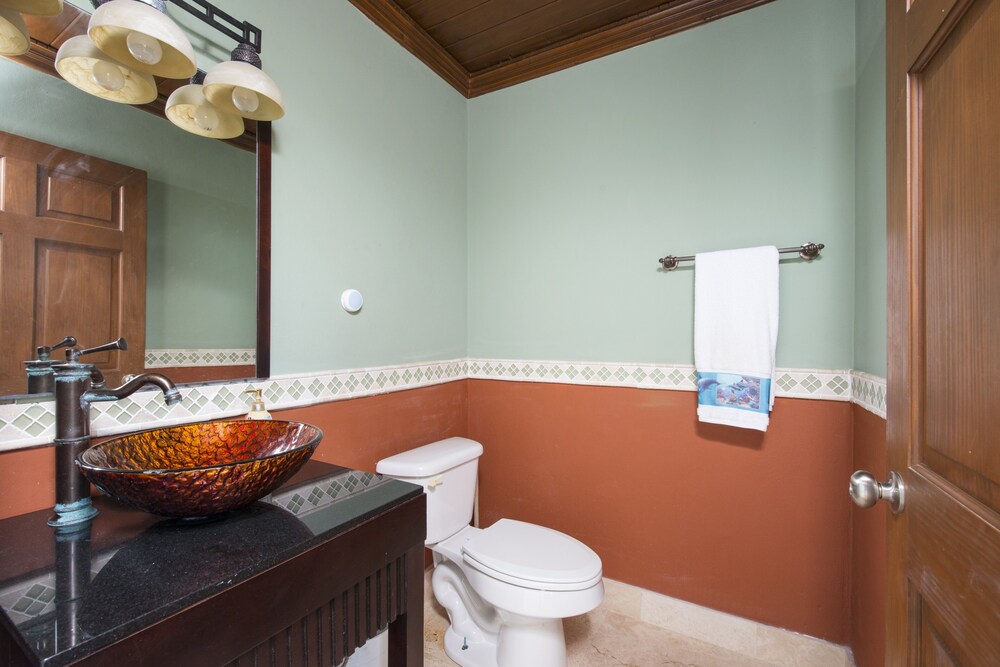 Palisades House 4 Bedroom Home - Property Image 32