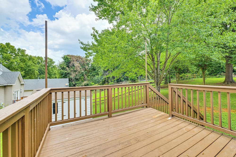 < 1 Mi to River & Downtown Belmont: Cozy Cottage