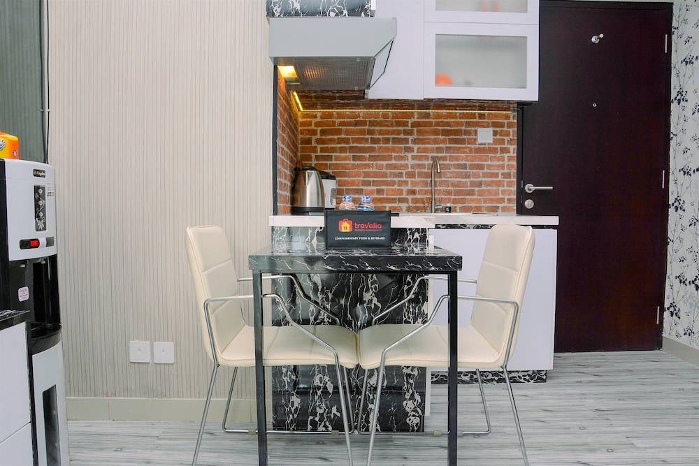 Best Location 1BR Apartment at Atlanta Residences view 5