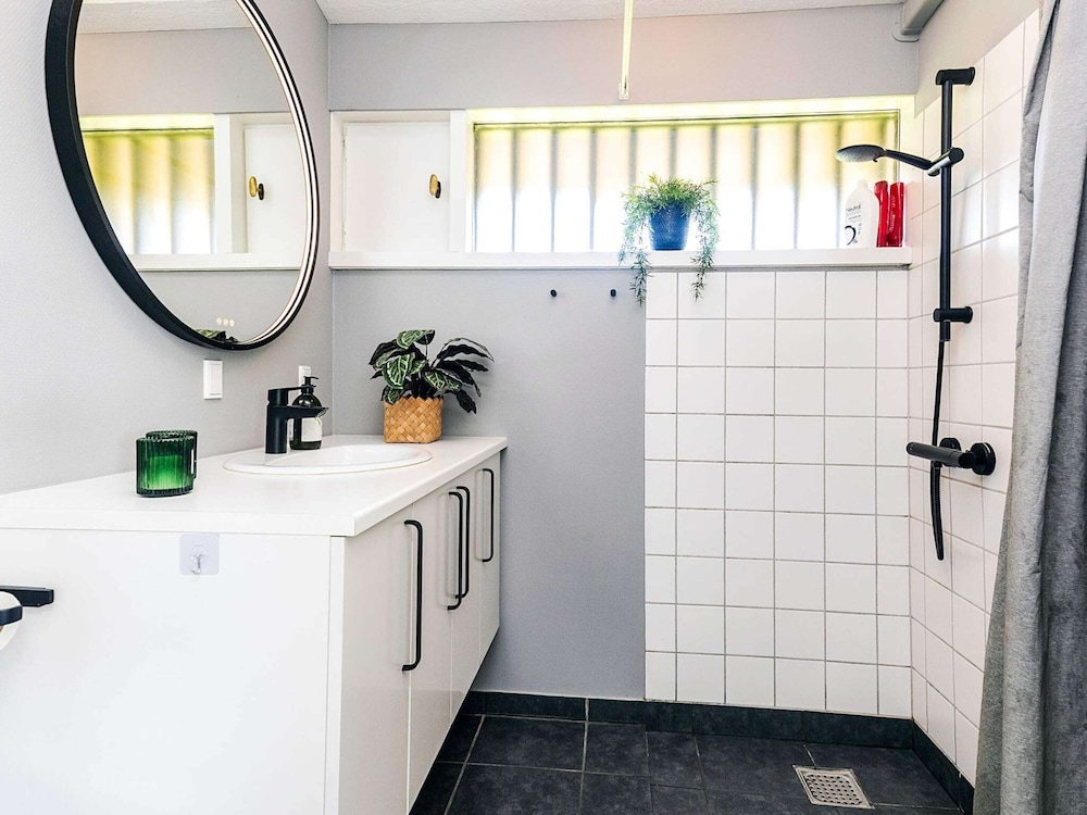 2-room Holiday Home in Karrebaeksminde