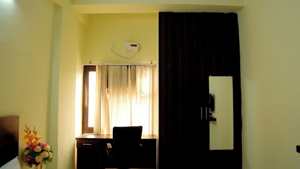 Hotel Livinn by F9 - Property Image 4