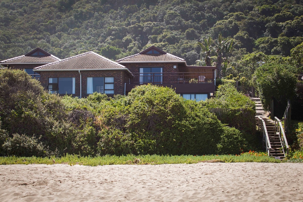 ArchRock Resort