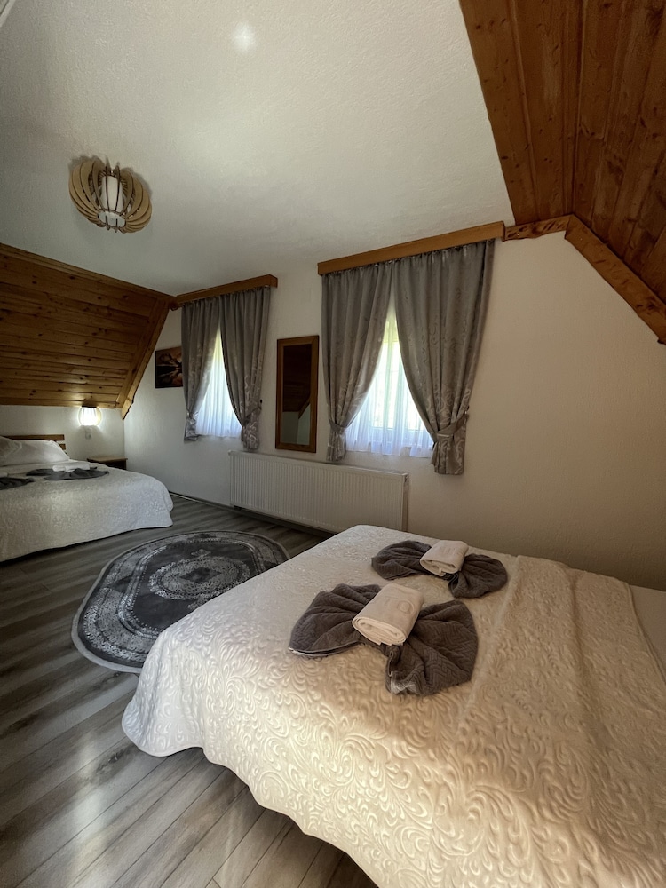 Rustic Inn River 2