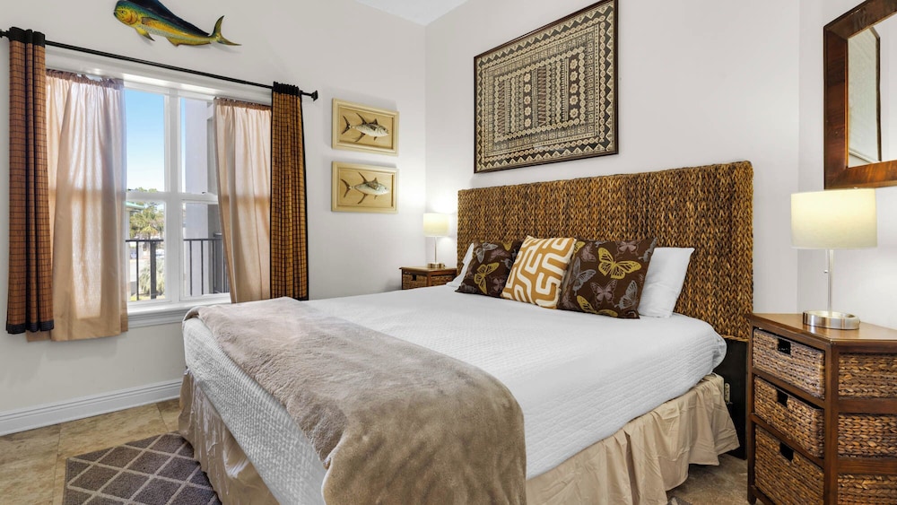 Legacy 303: Beachfront Retreat on 30a!