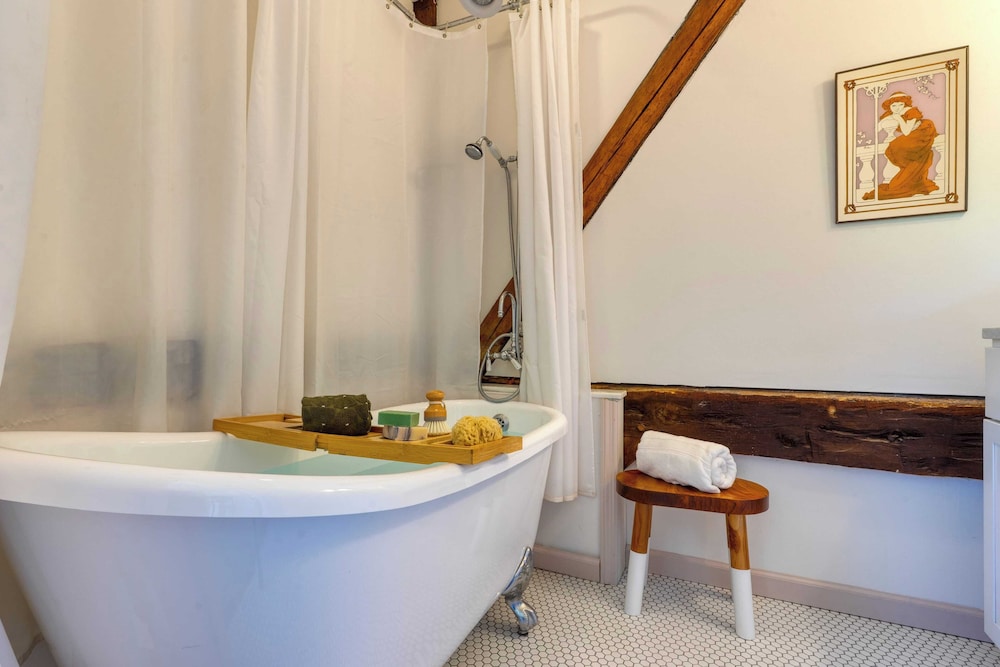 Historic Barn Retreat w/ Pool & Pond Views Longview Pond Lodge by Avantstay
