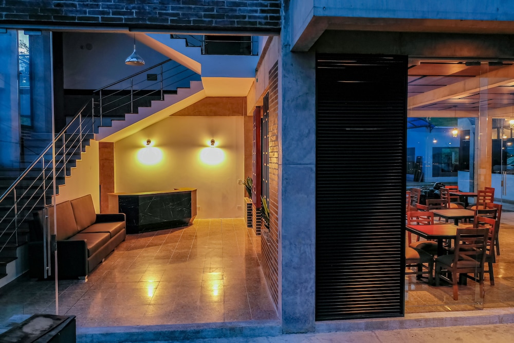 Hotel Guayupes Hotel de Aventura