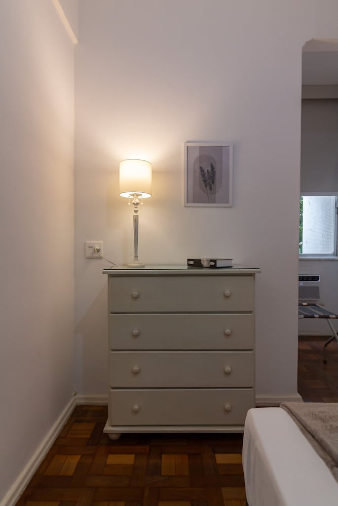 Comfort in Copacabana 9 Minutes From the Beach Cj202