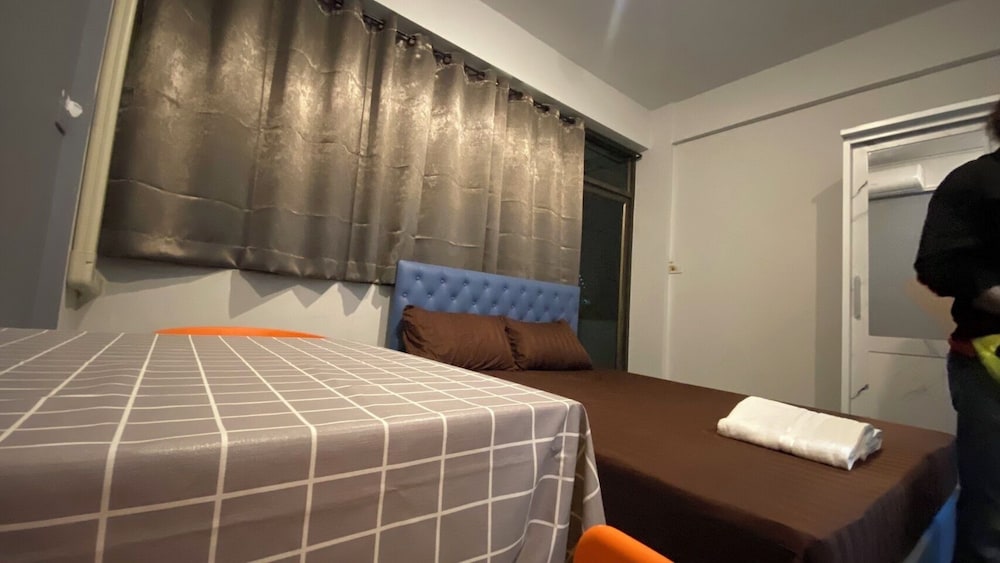 Capricorn Hostel