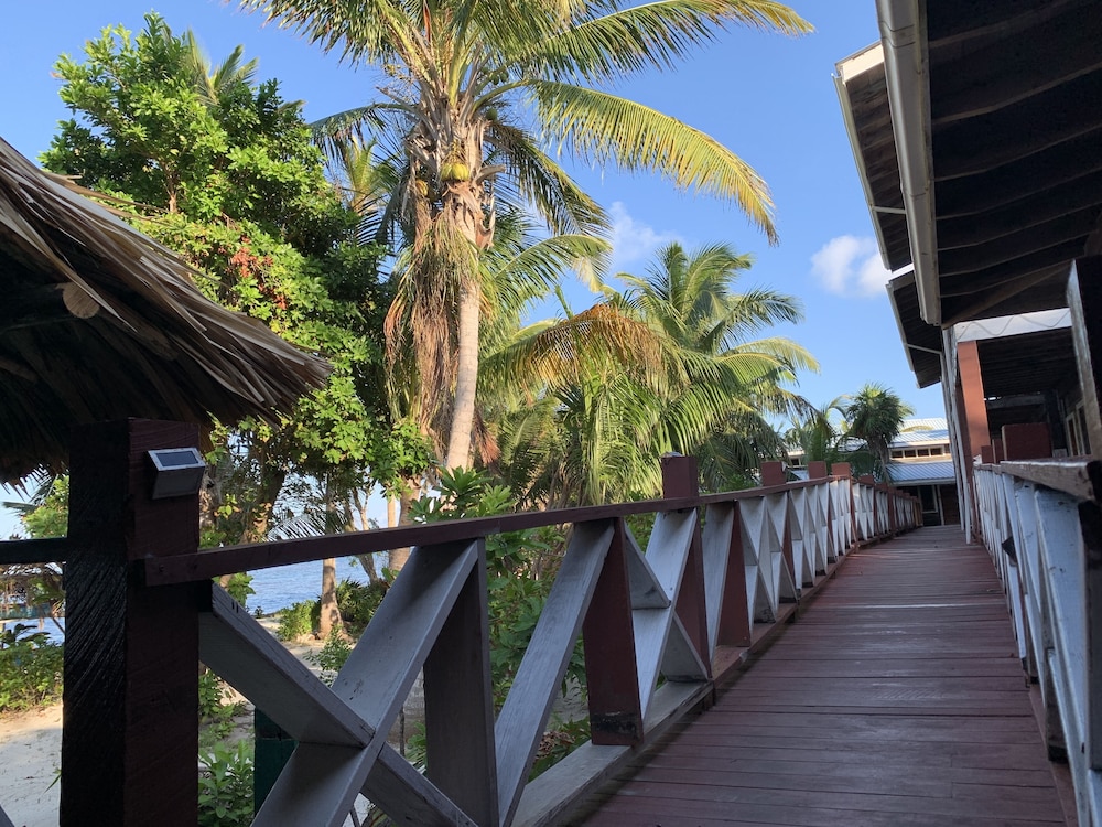 Itza Resort