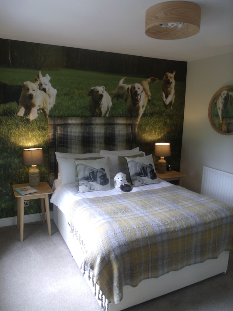 The Dog at Peover